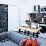 Larita's House 펜션 *